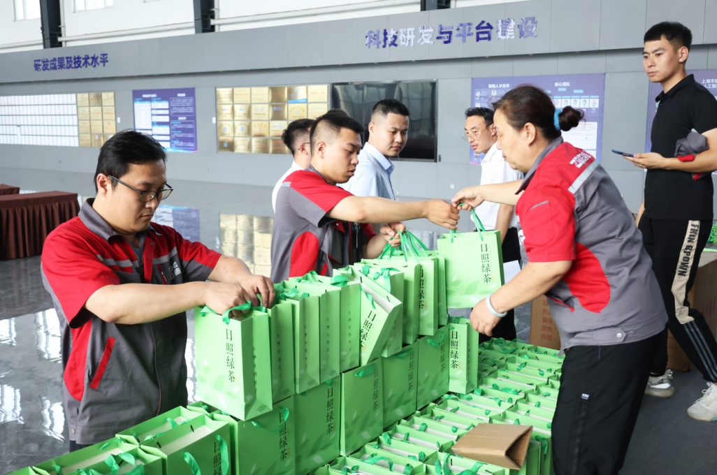 三伏天 送清涼｜智邁德為員工發(fā)放高溫福利