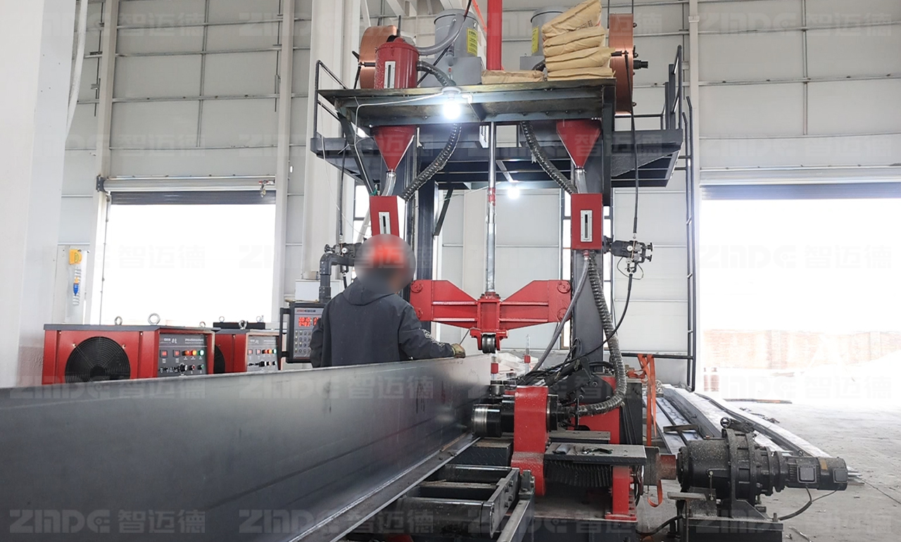 少人工、高效率、優品質，這臺組焊矯一體成鋼構生產新選擇